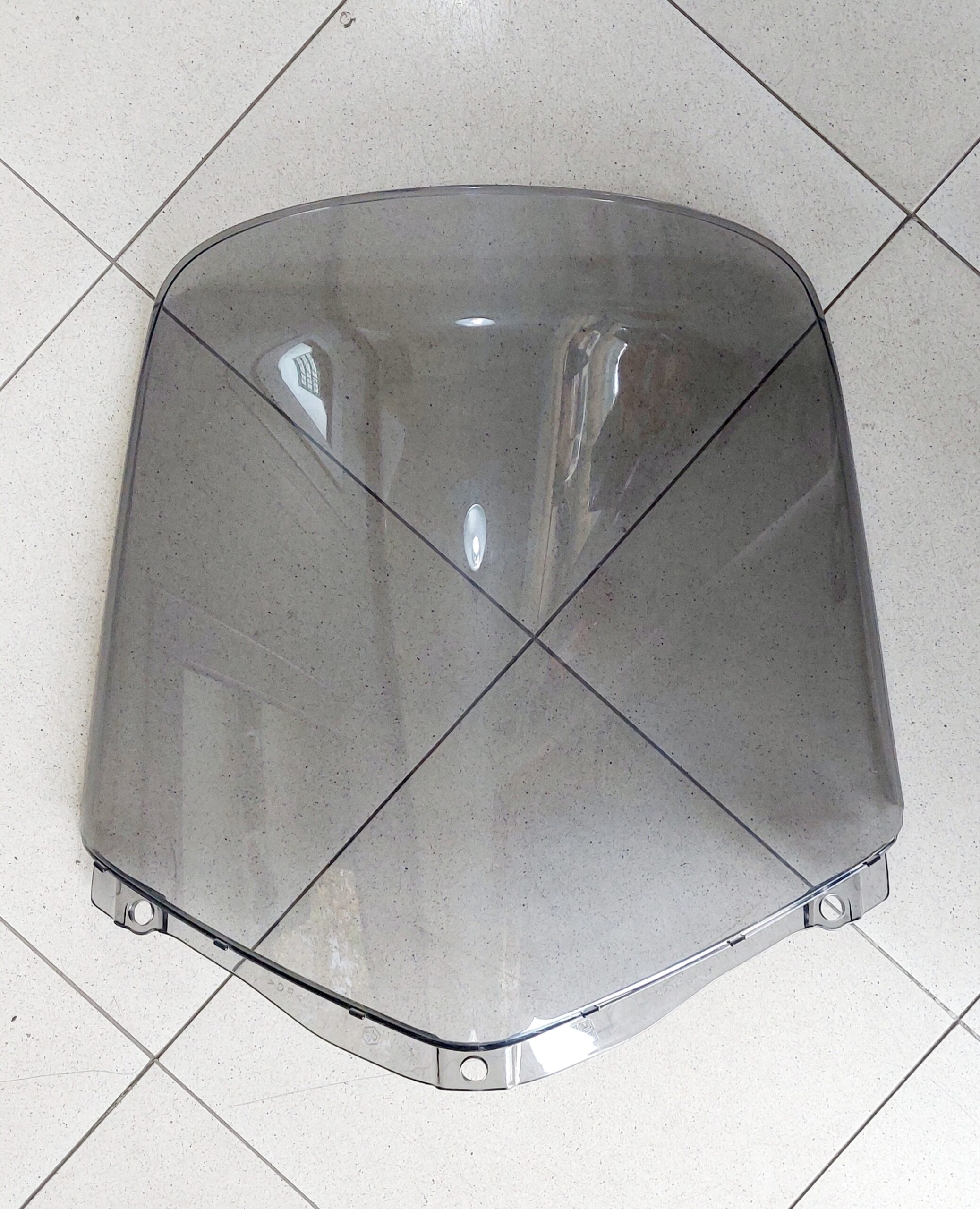 Cupolino Fume' Originale MEDIO Beverly 125-250-300 Tourer Completa Di Attacchi Tenuto Bene - 10